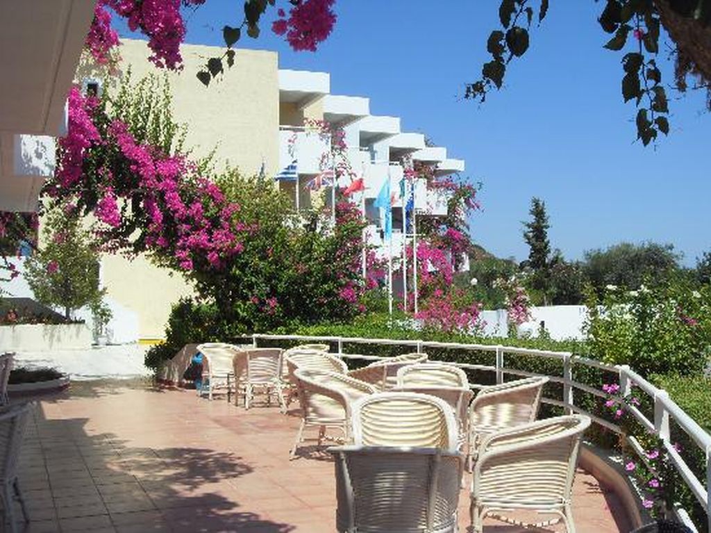 Iris Hotel أفانتو المظهر الخارجي الصورة